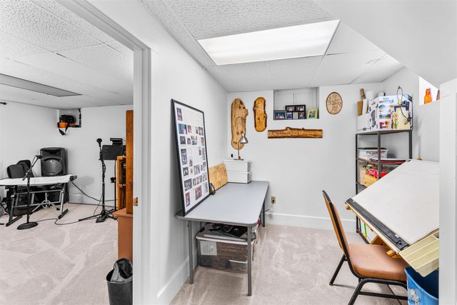 727 Highland Ave, Salina, KS 67401