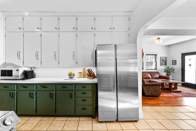 727 Highland Ave, Salina, KS 67401