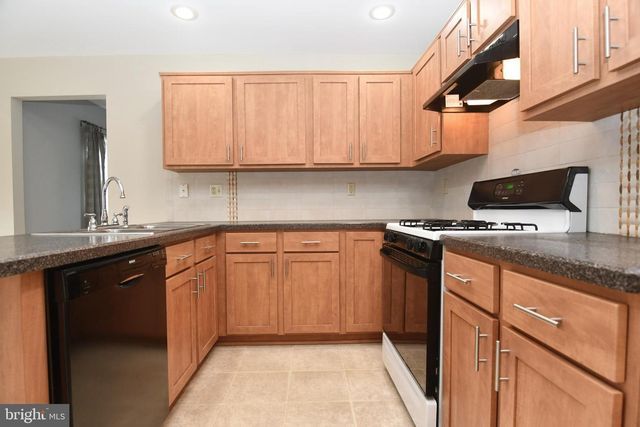 100 INDIAN CREEK WAY, Chalfont, PA 18914