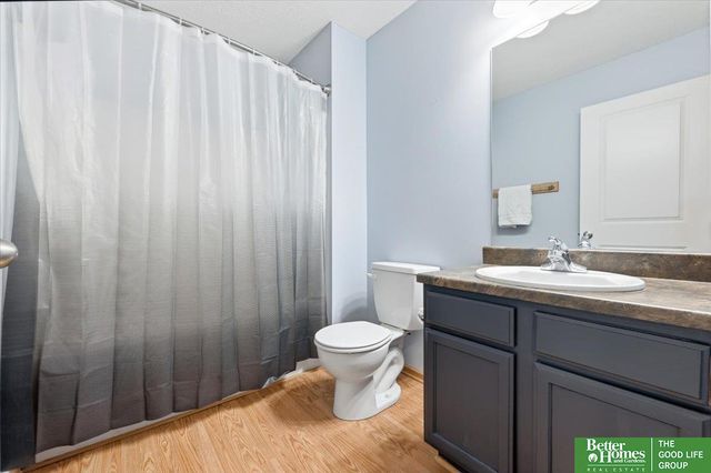 6036 N 167 Court, Omaha, NE 68116