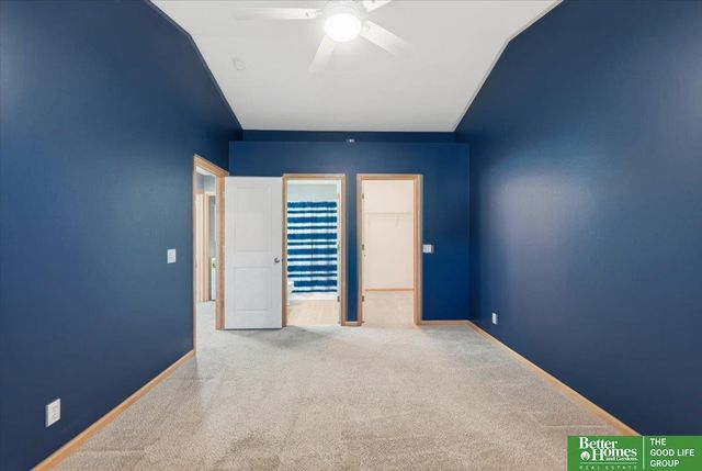 6036 N 167 Court, Omaha, NE 68116