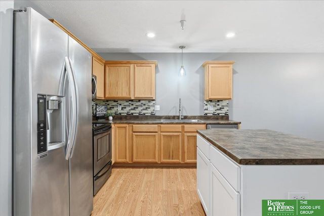 6036 N 167 Court, Omaha, NE 68116