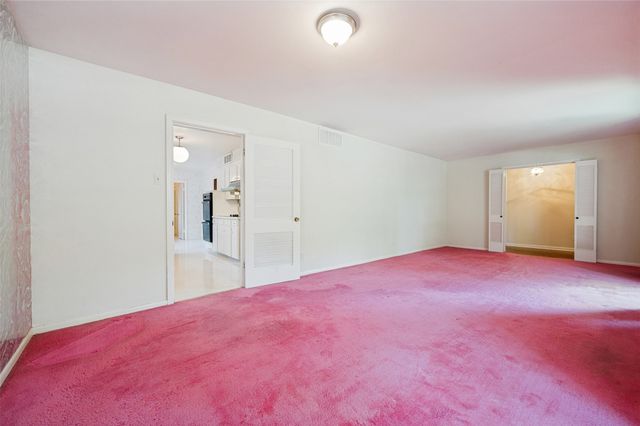 925 Knott Place, Dallas, TX 75208