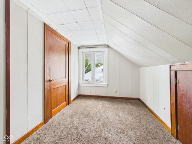 327 Edgemound Drive, Anderson, IN 46013