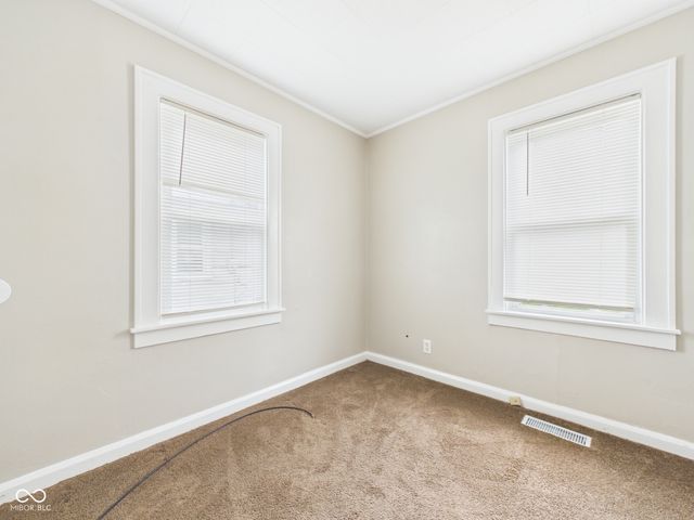 327 Edgemound Drive, Anderson, IN 46013