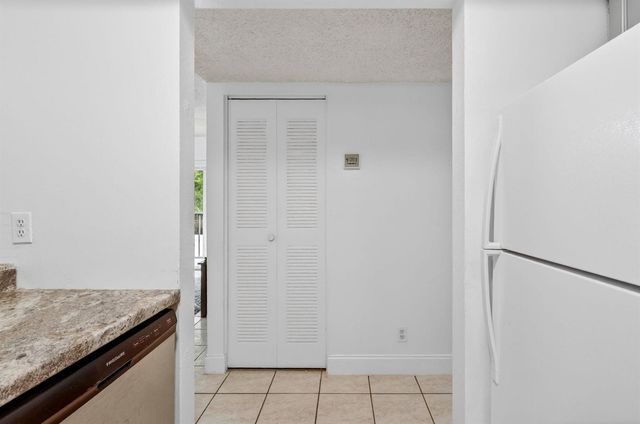 1548 SE Royal Green Circle 206, Port St. Lucie, FL 34952