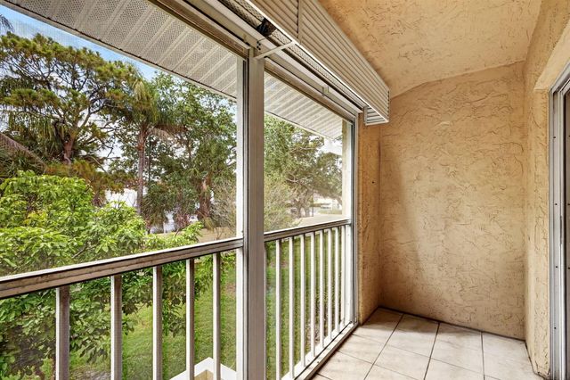 1548 SE Royal Green Circle 206, Port St. Lucie, FL 34952