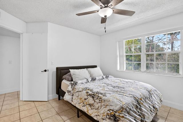 1548 SE Royal Green Circle 206, Port St. Lucie, FL 34952