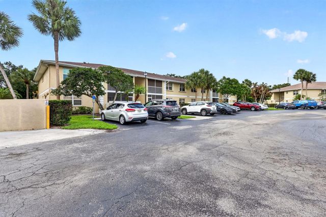 1548 SE Royal Green Circle 206, Port St. Lucie, FL 34952