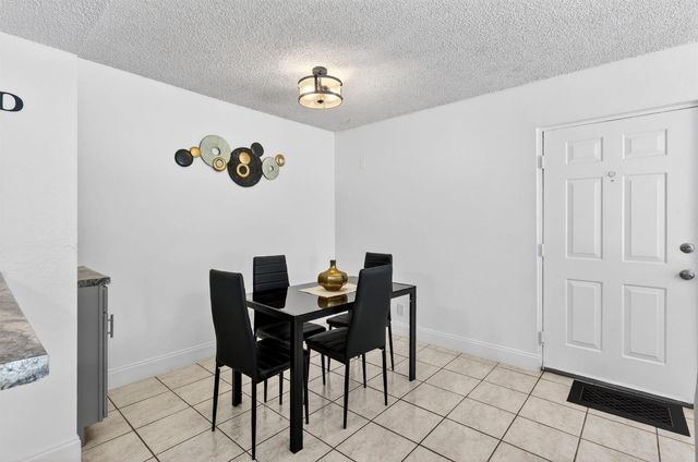 1548 SE Royal Green Circle 206, Port St. Lucie, FL 34952