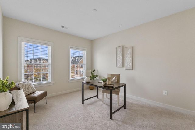 5313 STREAM BANK LN, Greenbelt, MD 20770