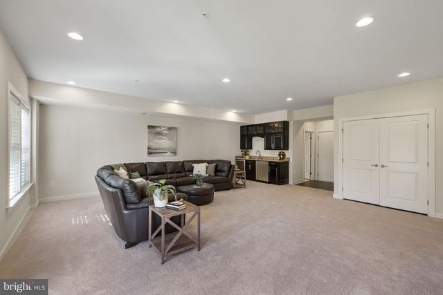 5313 STREAM BANK LN, Greenbelt, MD 20770