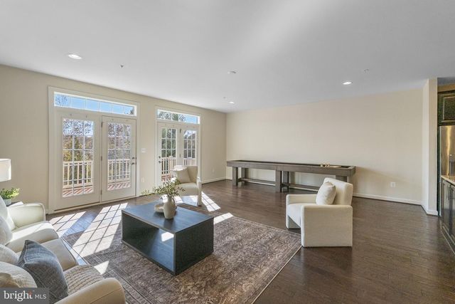 5313 STREAM BANK LN, Greenbelt, MD 20770