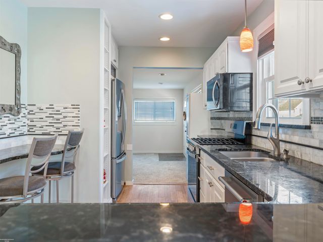 22631 Ridgeway Street, Saint Clair Shores, MI 48080