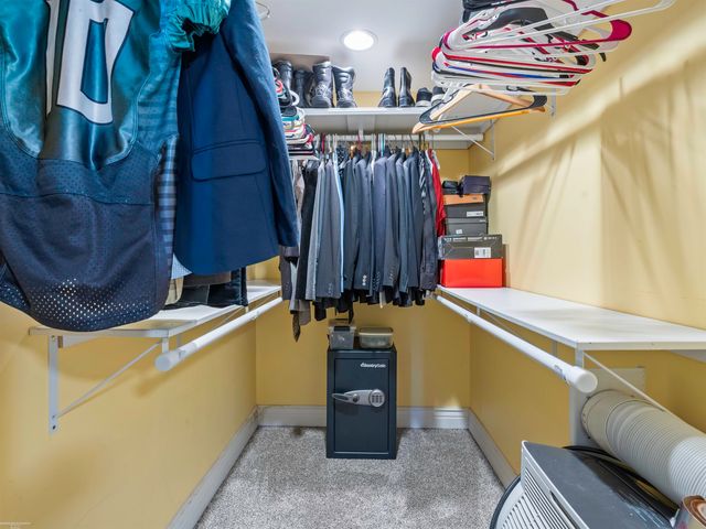 22631 Ridgeway Street, Saint Clair Shores, MI 48080