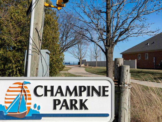 22631 Ridgeway Street, Saint Clair Shores, MI 48080