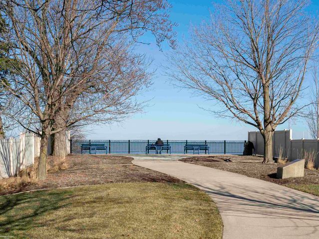 22631 Ridgeway Street, Saint Clair Shores, MI 48080