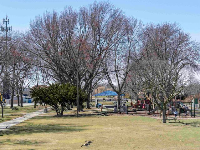 22631 Ridgeway Street, Saint Clair Shores, MI 48080