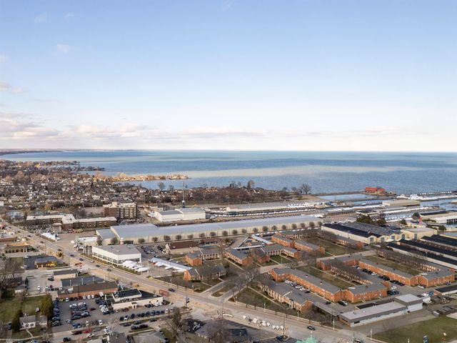 22631 Ridgeway Street, Saint Clair Shores, MI 48080