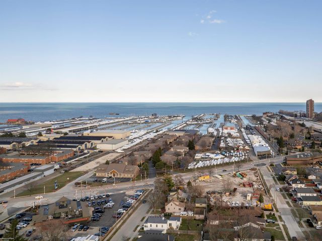 22631 Ridgeway Street, Saint Clair Shores, MI 48080