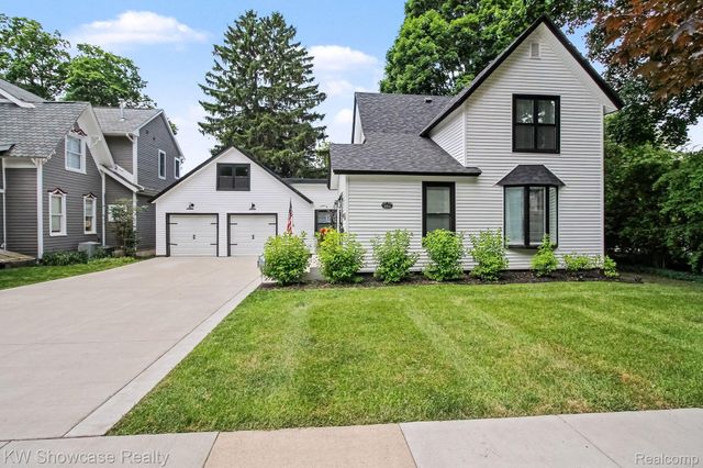 615 Hickory Street, Milford Village, MI 48381