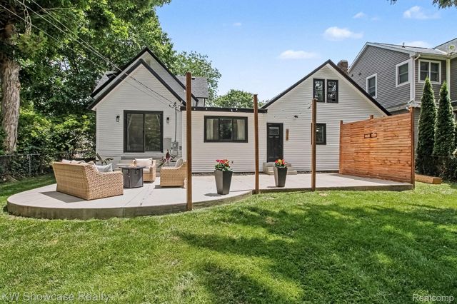 615 Hickory Street, Milford Village, MI 48381