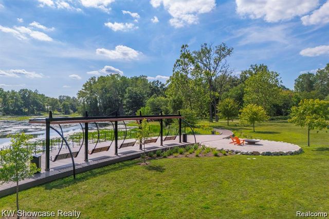 615 Hickory Street, Milford Village, MI 48381