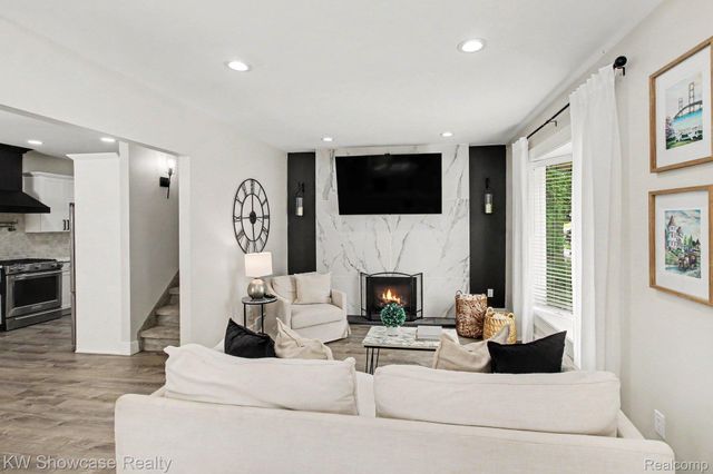 615 Hickory Street, Milford Village, MI 48381