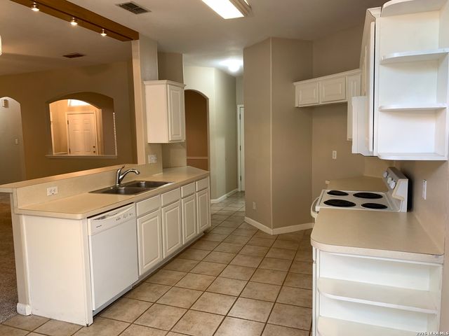 947 RIVER ROCK, New Braunfels, TX 78130