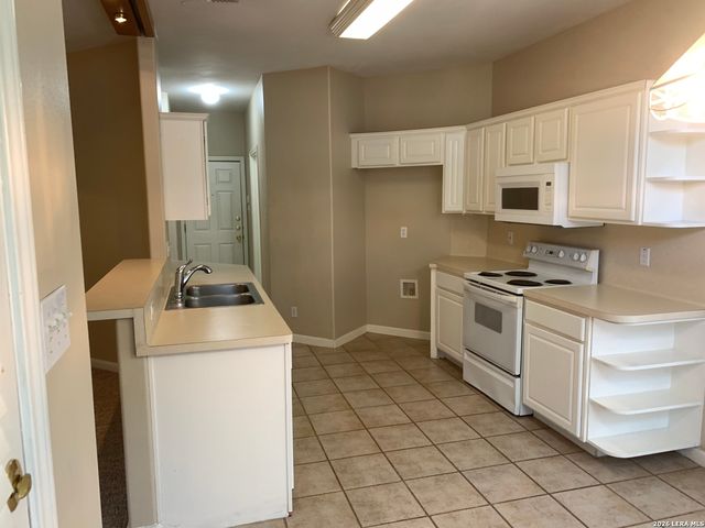 947 RIVER ROCK, New Braunfels, TX 78130