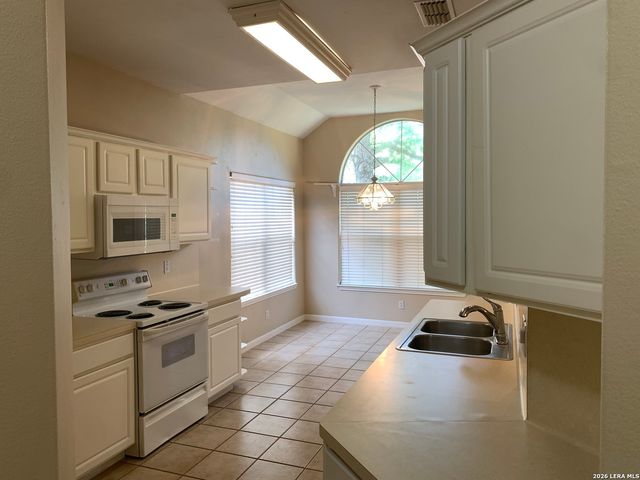 947 RIVER ROCK, New Braunfels, TX 78130