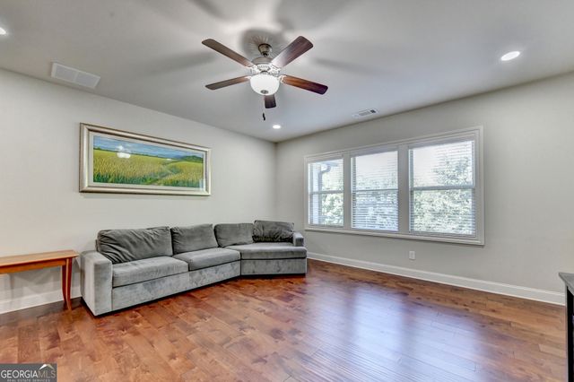 4922 Park Vale Drive, Buford, GA 30518