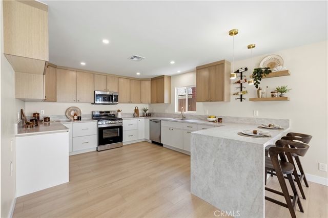 2133 Cochran, Simi Valley, CA 93065