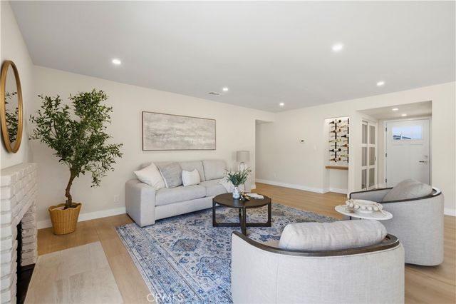 2133 Cochran, Simi Valley, CA 93065