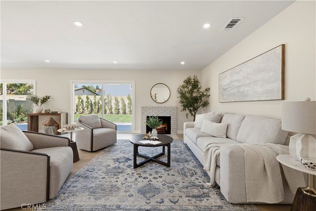 2133 Cochran, Simi Valley, CA 93065