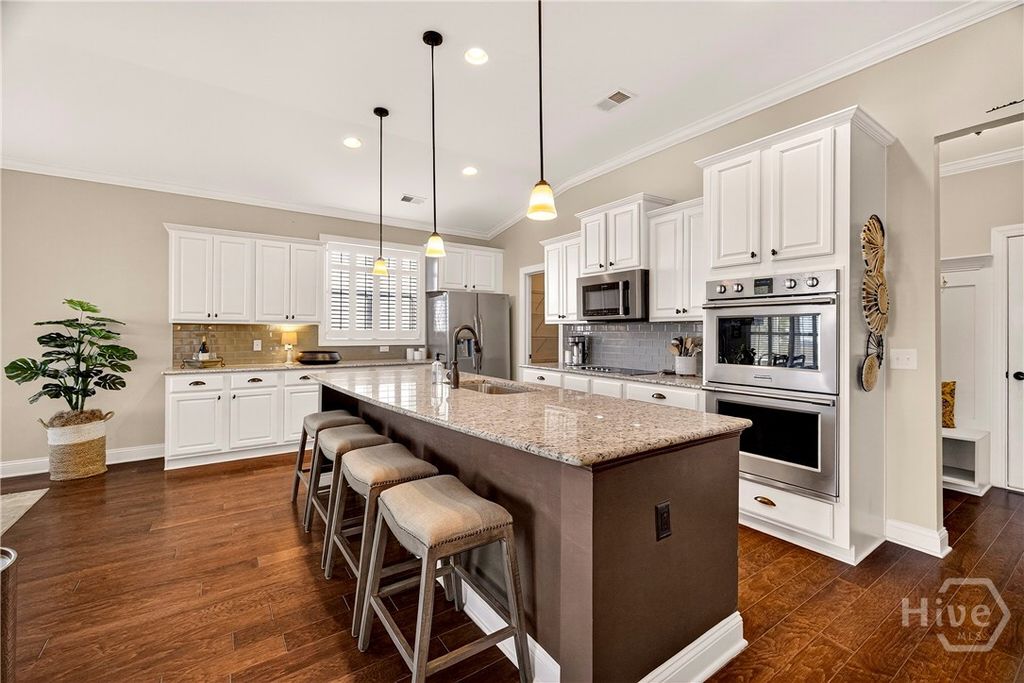 Image 11 of property listing at 120 Coffee Pointe Drive, Savannah, GA 31419