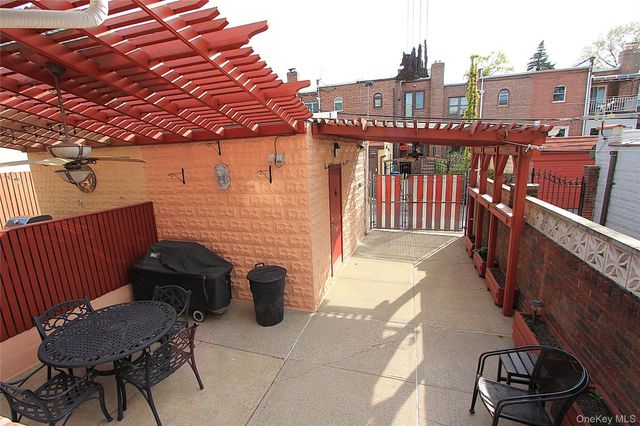 64-80 82nd Place, Middle Village, NY 11379