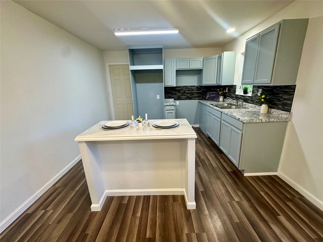 2413 FM 2574, Palestine, TX 75803