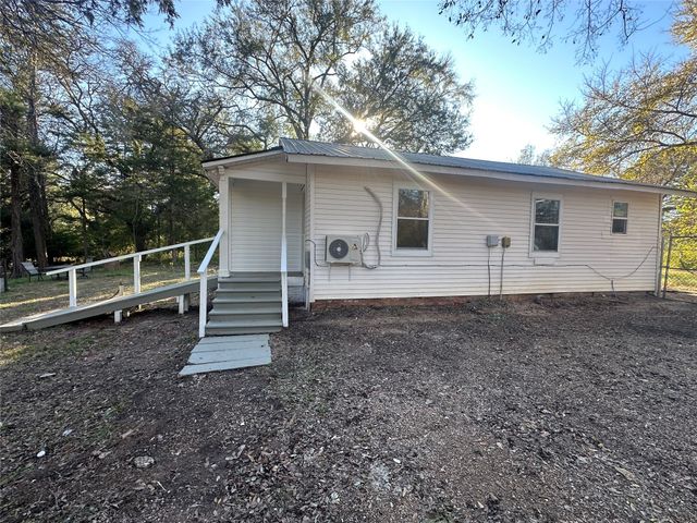 2413 FM 2574, Palestine, TX 75803