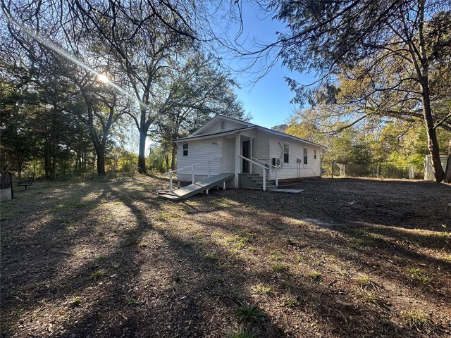 2413 FM 2574, Palestine, TX 75803