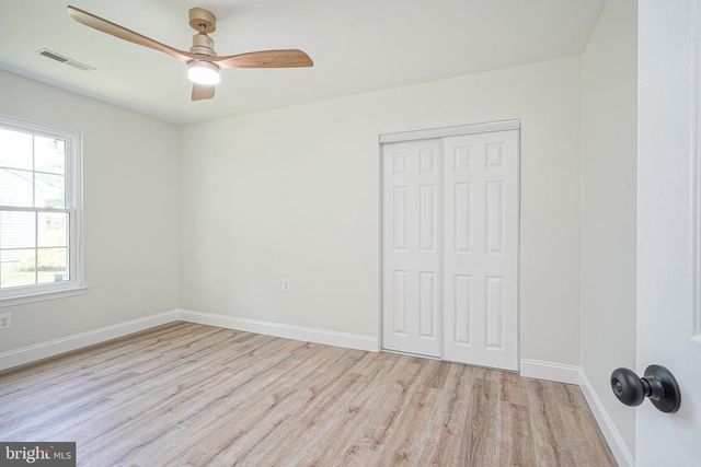 27 LAKEBRIDGE DR, Deptford, NJ 08096