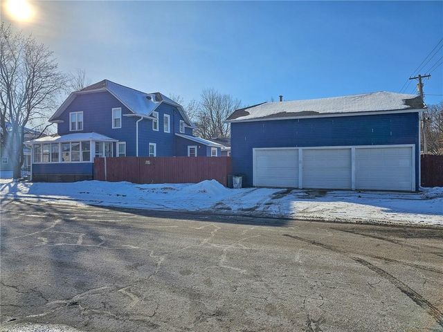 1001 Main Street, Black River Falls, WI 54615