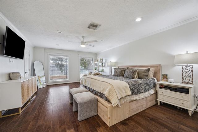 4520 Dickson Street, Houston, TX 77007