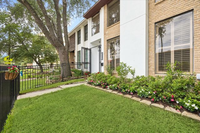 4520 Dickson Street, Houston, TX 77007