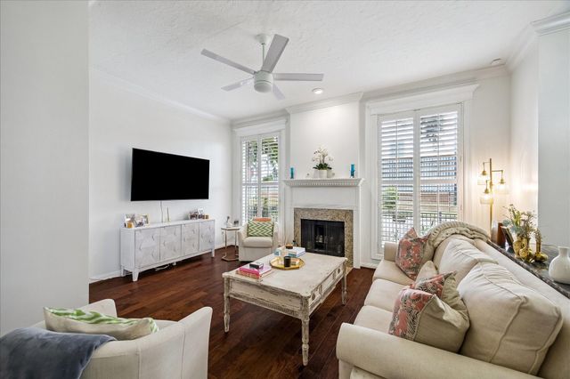 4520 Dickson Street, Houston, TX 77007