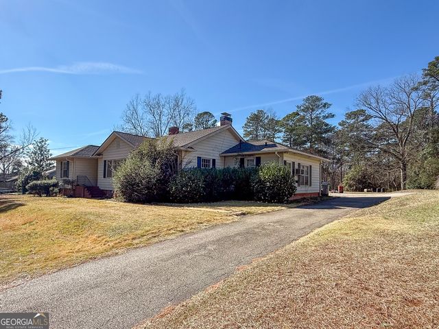 509 Youngs Mill Road, Lagrange, GA 30241