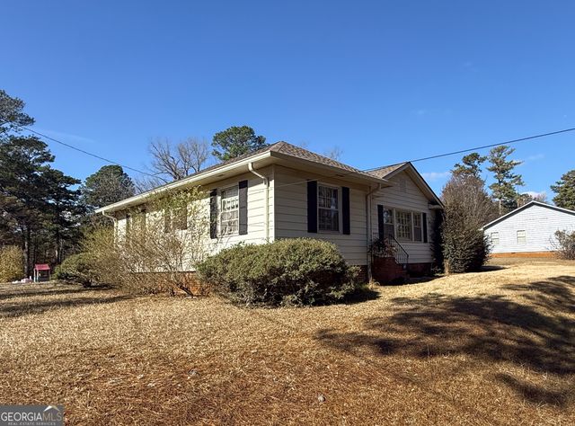 509 Youngs Mill Road, Lagrange, GA 30241