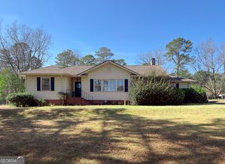 509 Youngs Mill Road, Lagrange, GA 30241