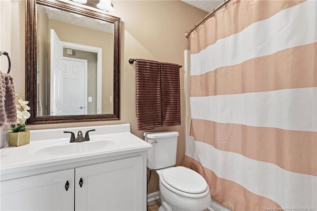 5829 Finish Line Drive, Hope Mills, NC 28348