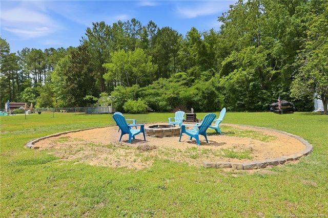 5829 Finish Line Drive, Hope Mills, NC 28348